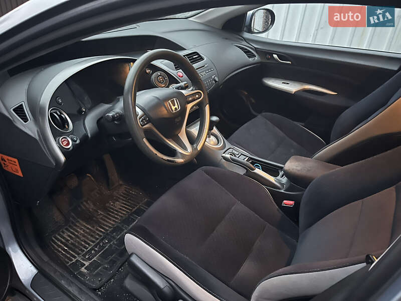 Хэтчбек Honda Civic 2007 в Киеве