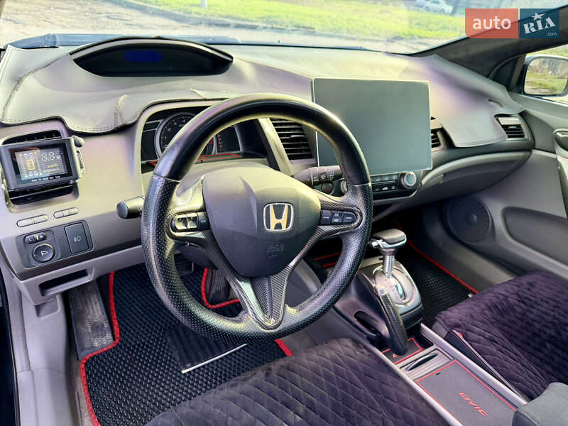 Купе Honda Civic 2007 в Днепре