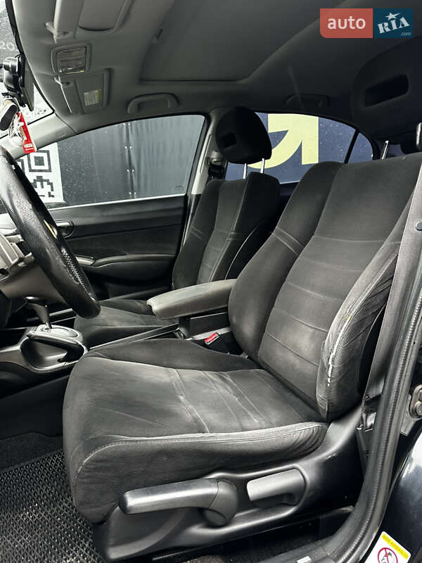 Седан Honda Civic 2008 в Львове