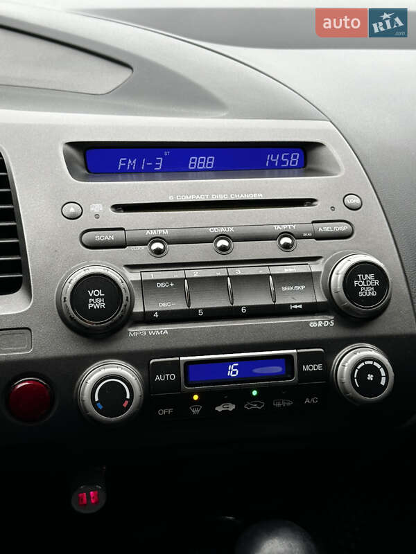 Седан Honda Civic 2008 в Львове