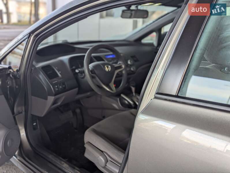 Седан Honda Civic 2008 в Днепре