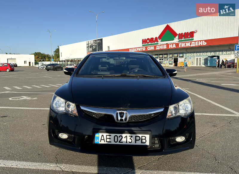 Седан Honda Civic 2010 в Днепре