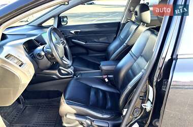Седан Honda Civic 2010 в Днепре