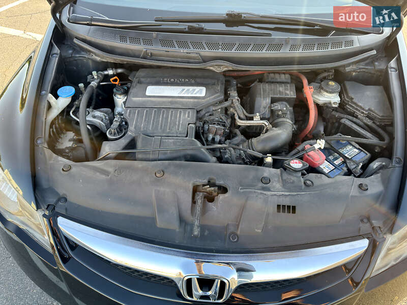 Седан Honda Civic 2010 в Днепре