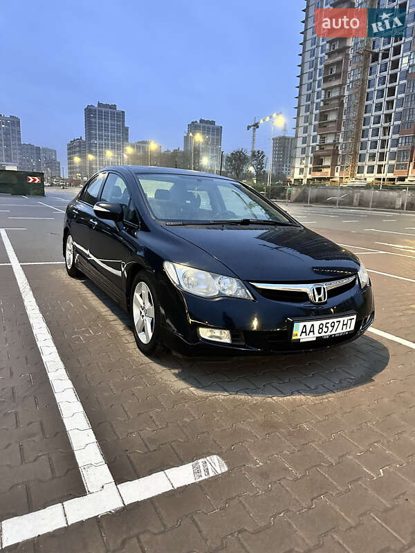 Седан Honda Civic 2008 в Киеве