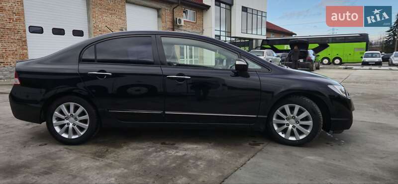 Седан Honda Civic 2009 в Калуші