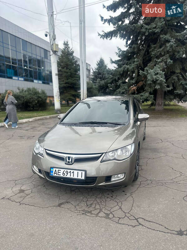 Седан Honda Civic 2007 в Дніпрі