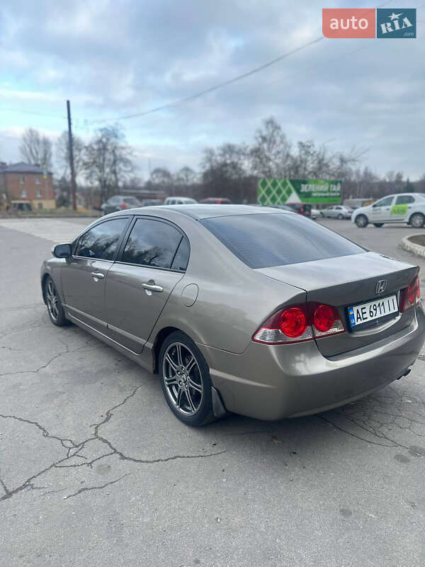 Седан Honda Civic 2007 в Дніпрі