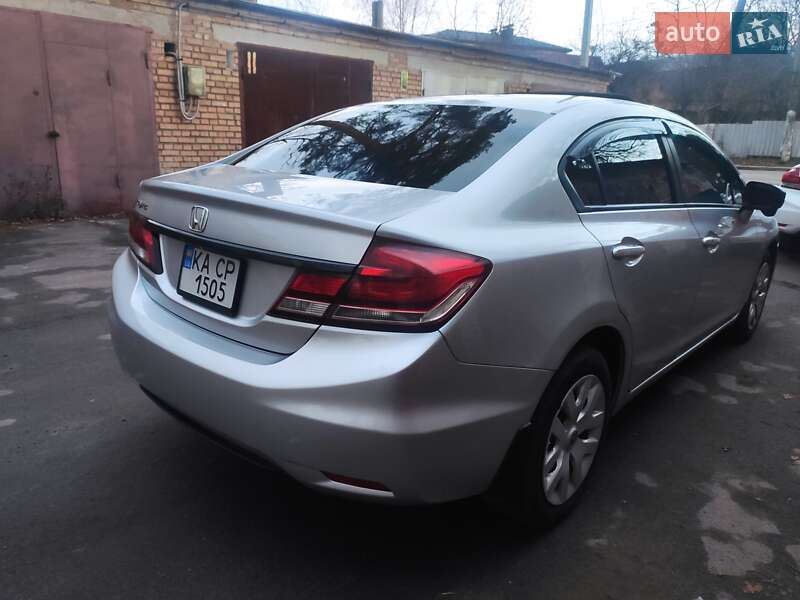 Седан Honda Civic 2014 в Киеве фото 2 Седан Honda Civic 2014 в Киеве