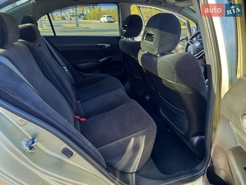 Седан Honda Civic 2006 в Буче