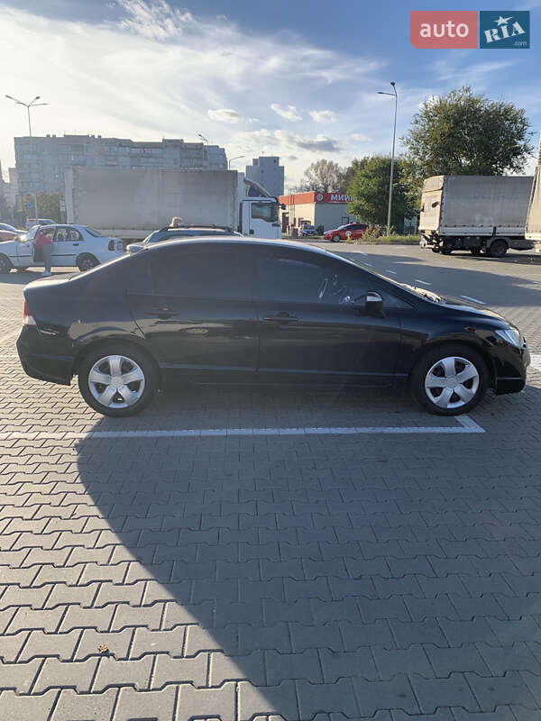 Седан Honda Civic 2007 в Киеве
