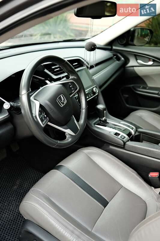 Седан Honda Civic 2018 в Чернівцях фото 10 Седан Honda Civic 2018 в Чернівцях
