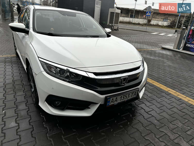 Седан Honda Civic 2017 в Киеве