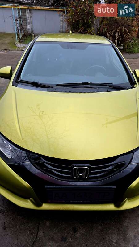 Хэтчбек Honda Civic 2012 в Червоногригорьевцы