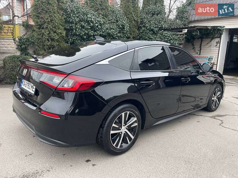 Хэтчбек Honda Civic 2022 в Киеве
