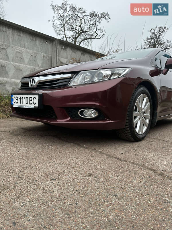 Седан Honda Civic 2012 в Чернігові