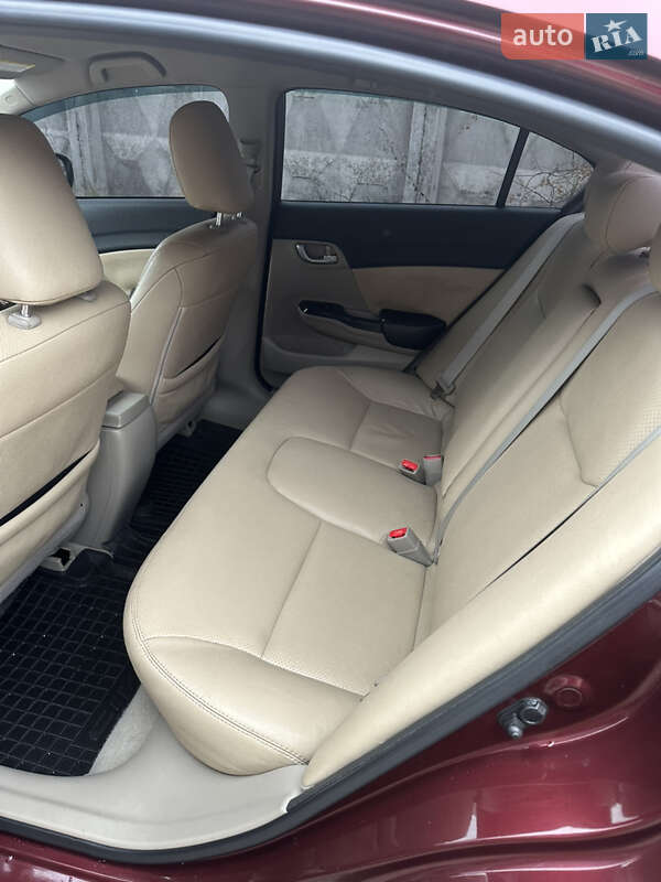 Седан Honda Civic 2012 в Чернігові