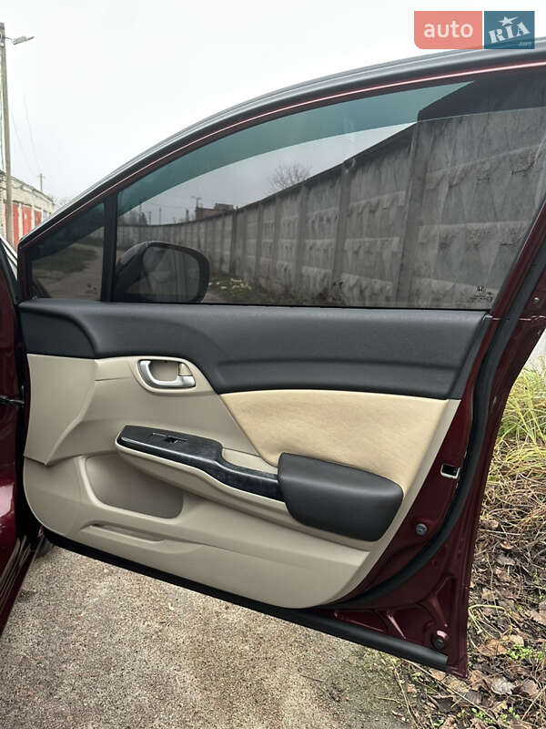 Седан Honda Civic 2012 в Чернігові