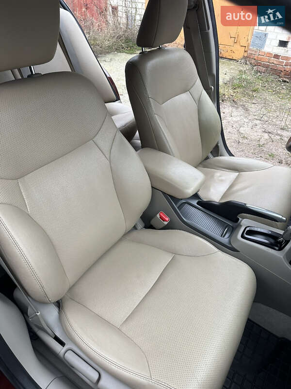 Седан Honda Civic 2012 в Чернігові