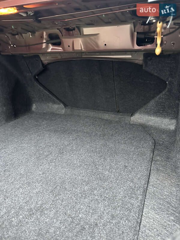 Седан Honda Civic 2012 в Чернігові