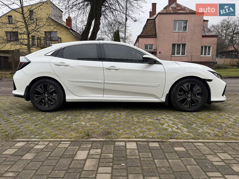 Хэтчбек Honda Civic 2019 в Львове