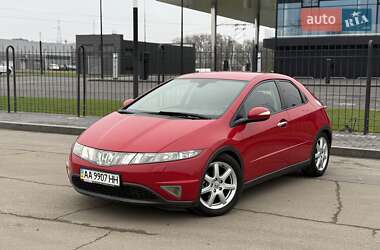 Хэтчбек Honda Civic 2008 в Киеве