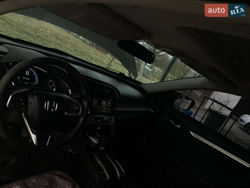 Седан Honda Civic 2017 в Гусятині фото 11 Седан Honda Civic 2017 в Гусятині