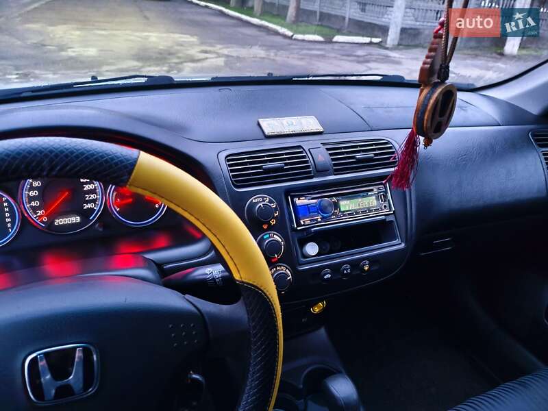 Седан Honda Civic 2004 в Царичанці