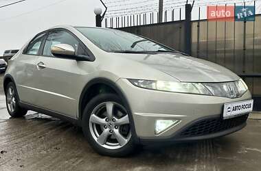 Хэтчбек Honda Civic 2006 в Киеве