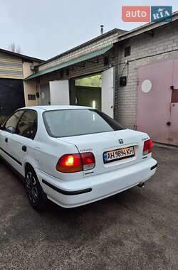 Седан Honda Civic 1998 в Запорожье