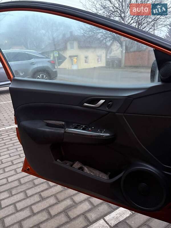 Хетчбек Honda Civic 2008 в Чернівцях