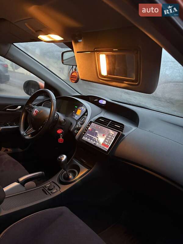 Хетчбек Honda Civic 2008 в Чернівцях