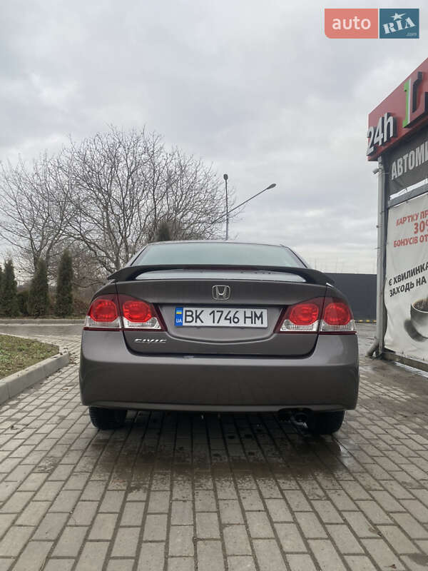 Седан Honda Civic 2009 в Здолбуніві