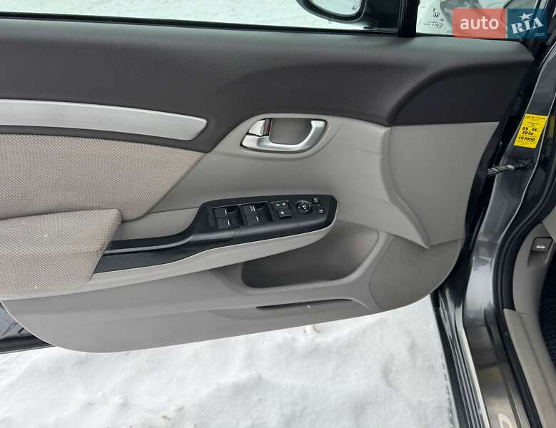 Седан Honda Civic 2012 в Киеве фото 36 Седан Honda Civic 2012 в Киеве