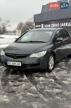 Седан Honda Civic 2007 в Днепре