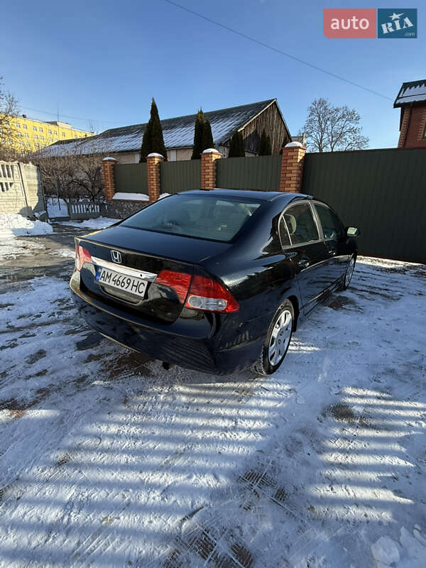 Седан Honda Civic 2011 в Киеве