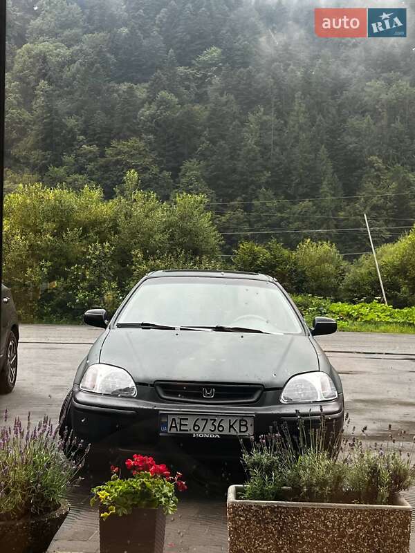 Хэтчбек Honda Civic 1996 в Киеве