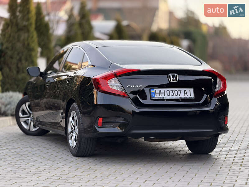 Седан Honda Civic 2018 в Одессе