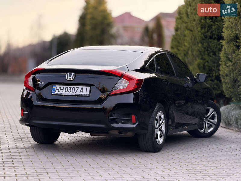 Седан Honda Civic 2018 в Одессе
