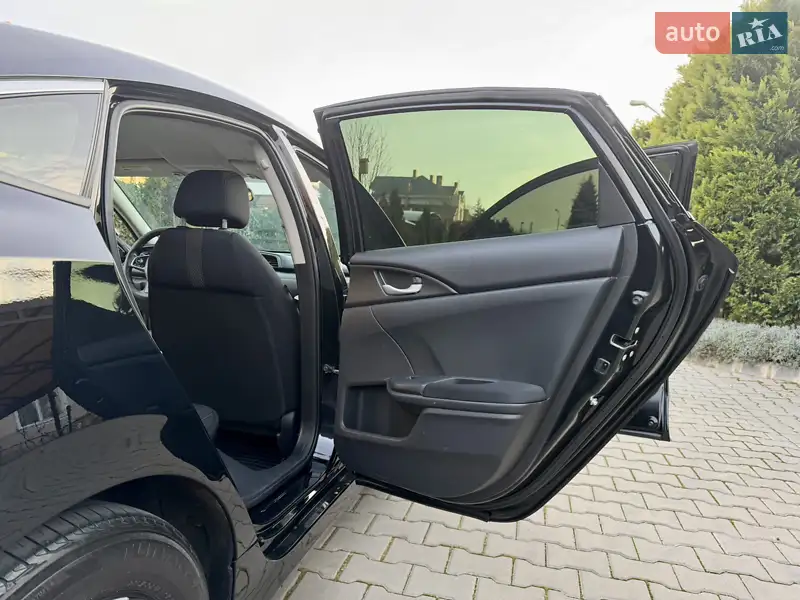 Honda Civic 2018 VIN 19XFC2F55JE036226 фото оголошення 26 з 111