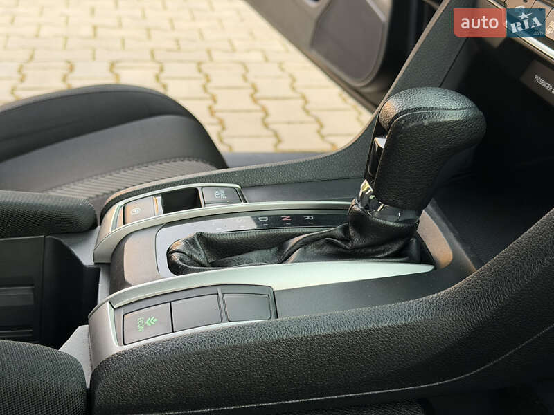 Седан Honda Civic 2018 в Одессе