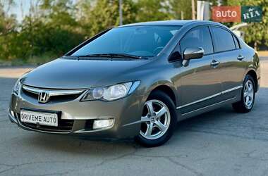 Седан Honda Civic 2006 в Днепре