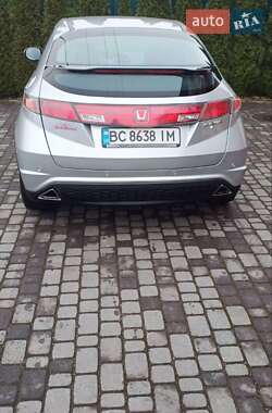 Хэтчбек Honda Civic 2008 в Ивано-Франковске
