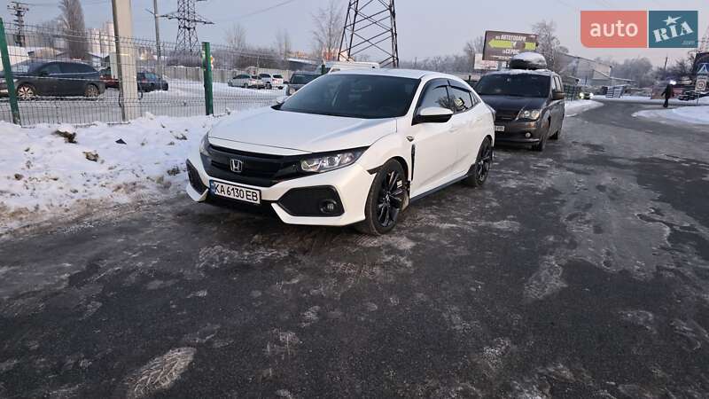 Хэтчбек Honda Civic 2016 в Киеве