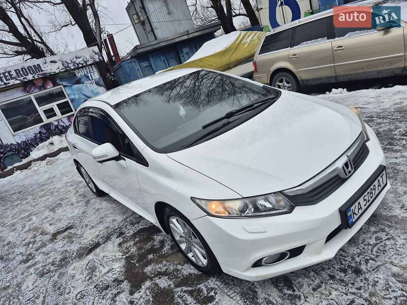 Седан Honda Civic 2012 в Києві