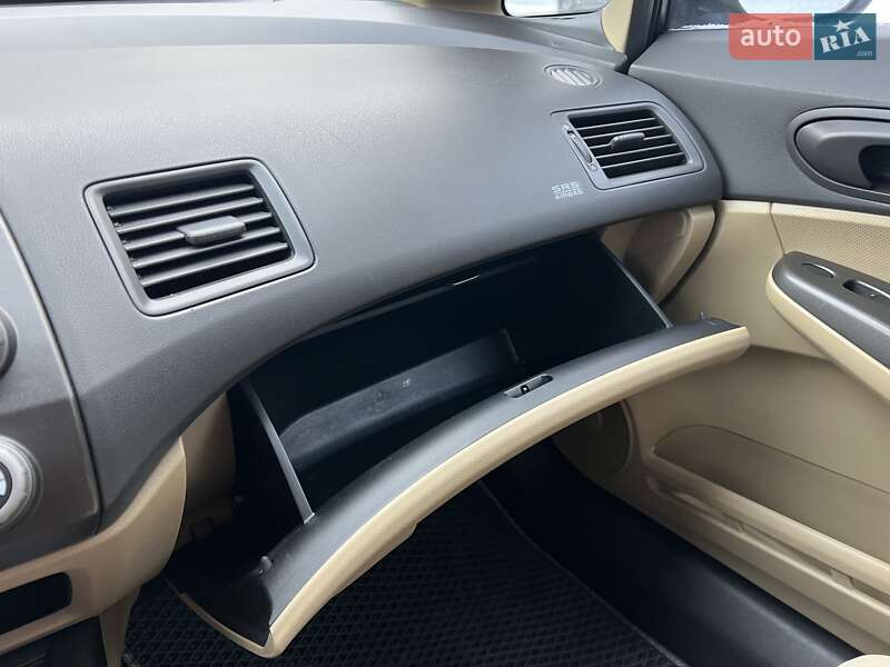 Седан Honda Civic 2007 в Ирпене