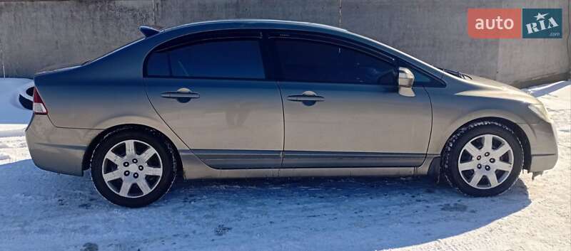 Седан Honda Civic 2007 в Василькове