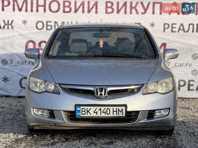 Седан Honda Civic 2007 в Ровно