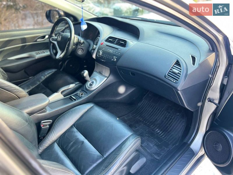 Хэтчбек Honda Civic 2008 в Лысянке