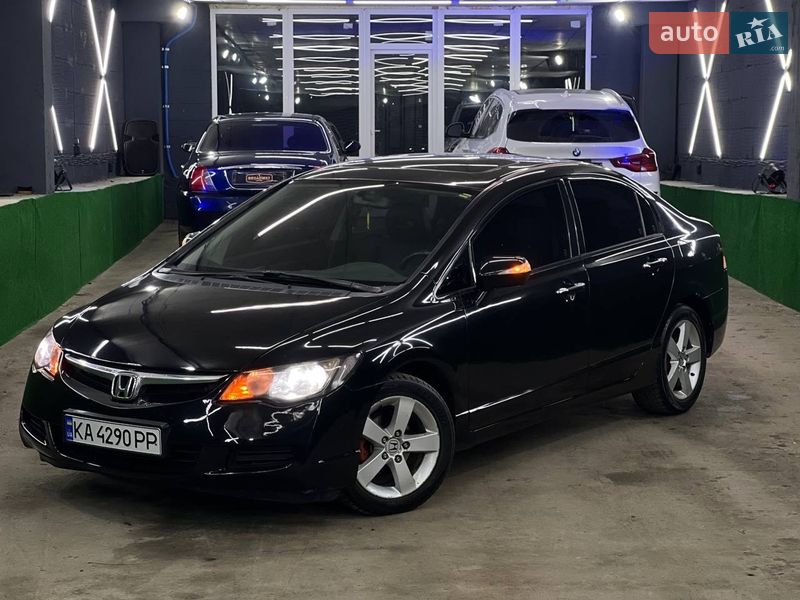 Седан Honda Civic 2008 в Киеве